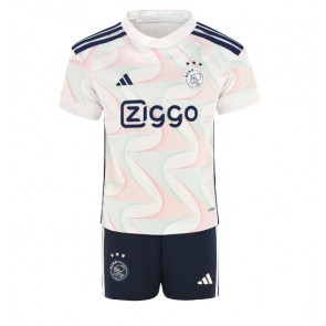 Ajax kläder Barn 2023-24 Bortatröja Kortärmad (+ korta byxor)